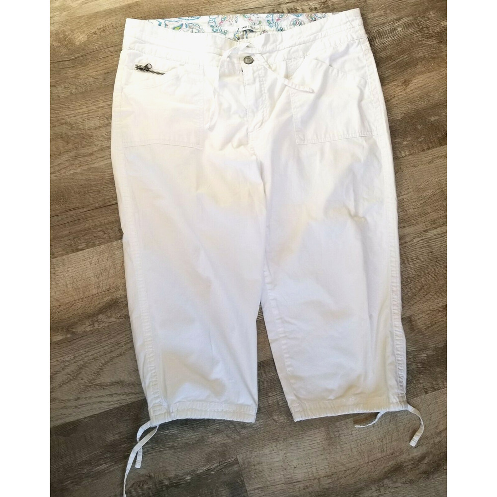 Lee Just Below The Waist Flat Front Capri Pants - Plus Size 16 Medium
